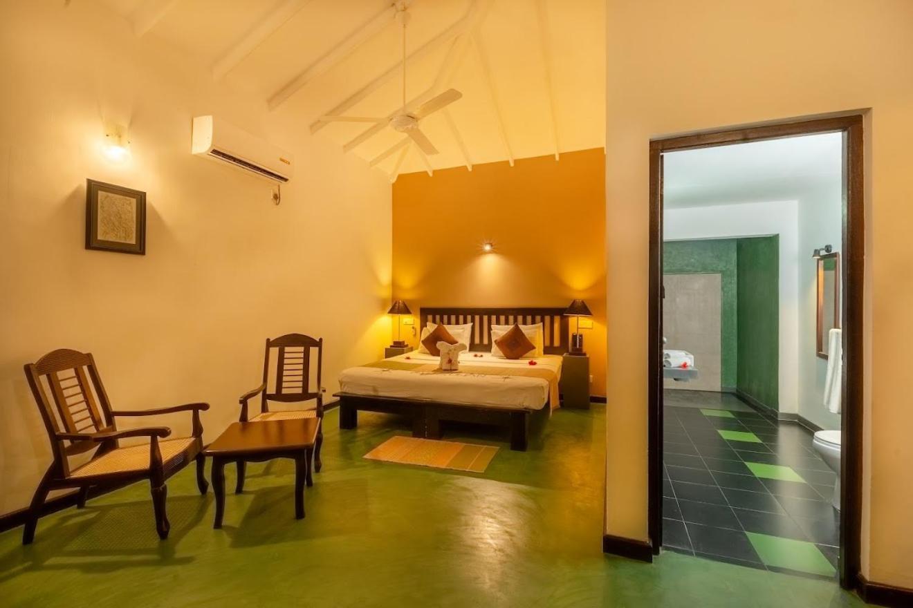 Kassapa Lions Rock Hotel Sigiriya Exterior photo
