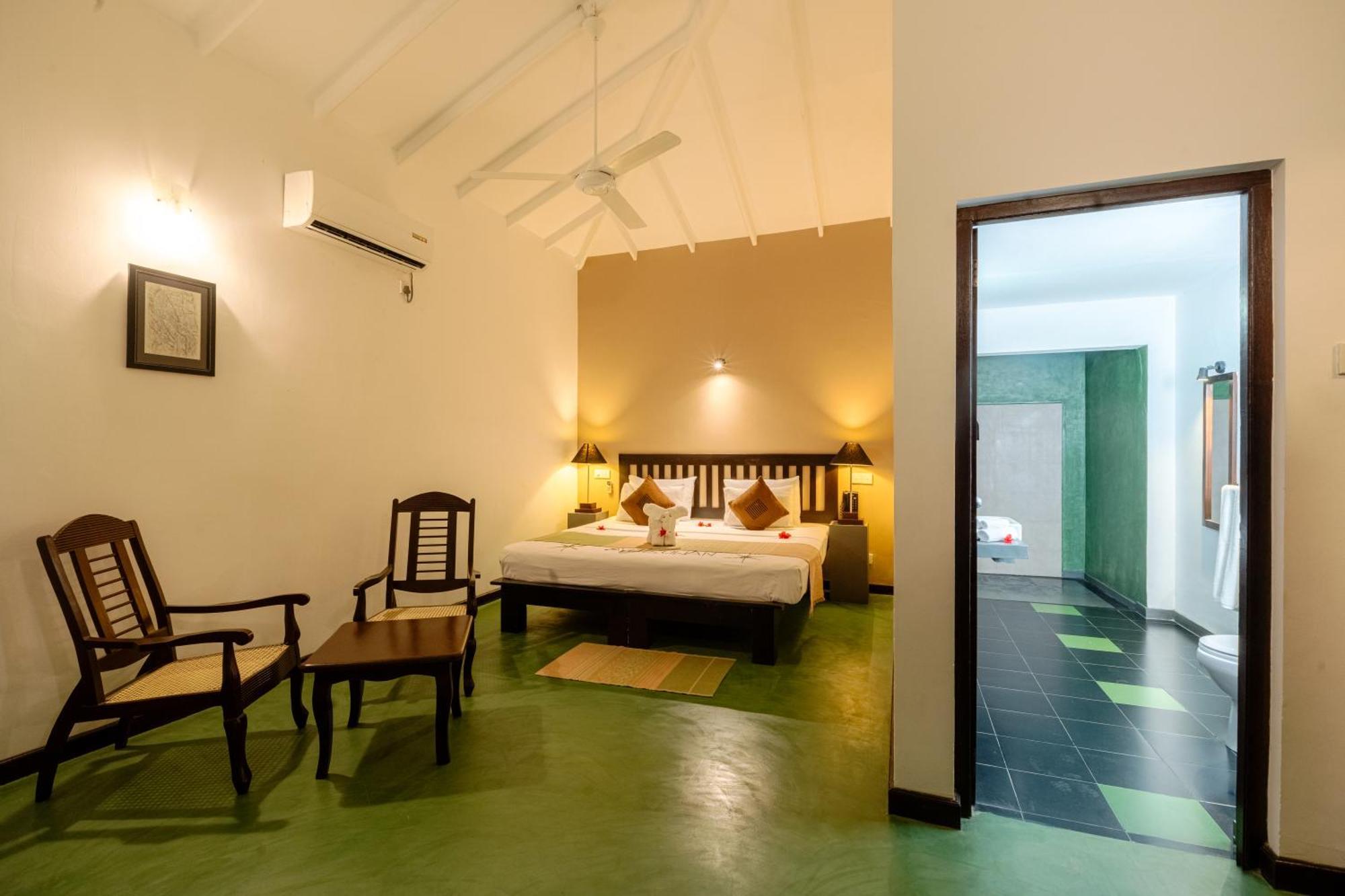 Kassapa Lions Rock Hotel Sigiriya Exterior photo